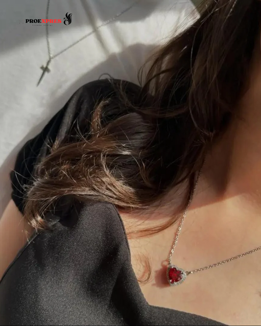 COLLAR CORAZON Y ESPADA