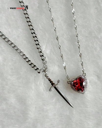 COLLAR CORAZON Y ESPADA